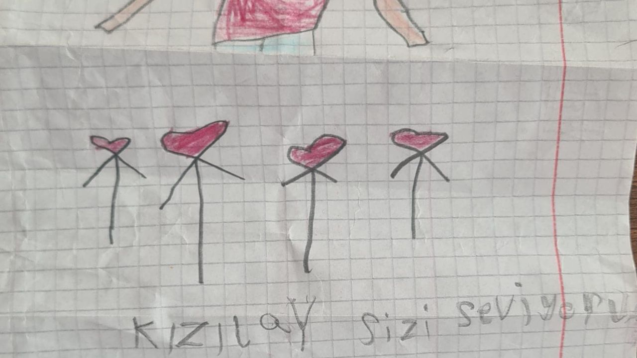 Minik yüreklerden Kızılay’a duygulandıran teşekkür