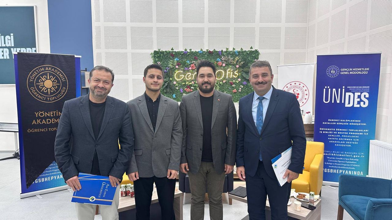 Kırşehir’de Kamu Yönetimi Söyleşisi