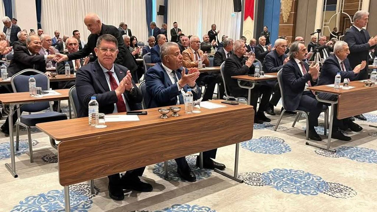Öztürk, Tokat’taki toplantıda esnafın sorunlarını dile getirdi