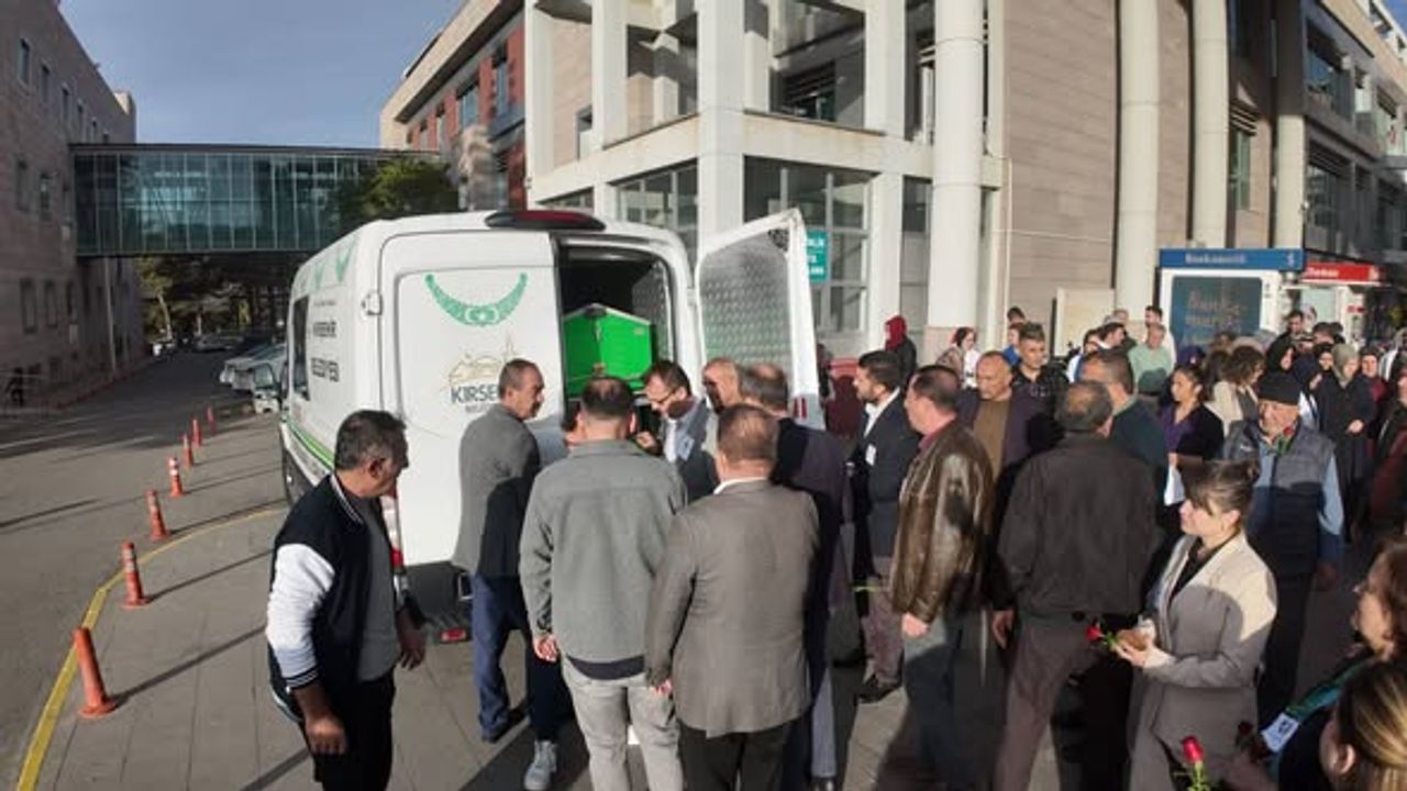 Hemşire Aysul Saydam Son Yolculuğuna Uğurlandı