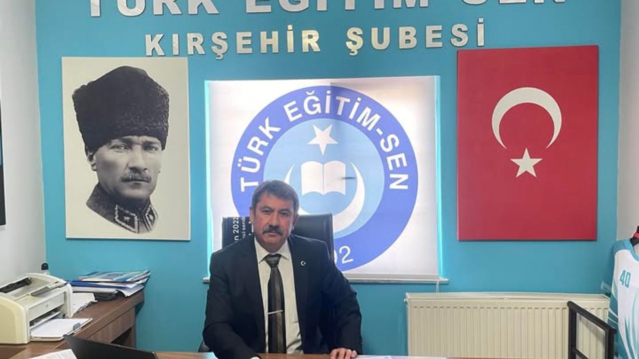 Hüdai Pakel’den 29 Ekim Mesajı: “Yaşasın Cumhuriyet!”