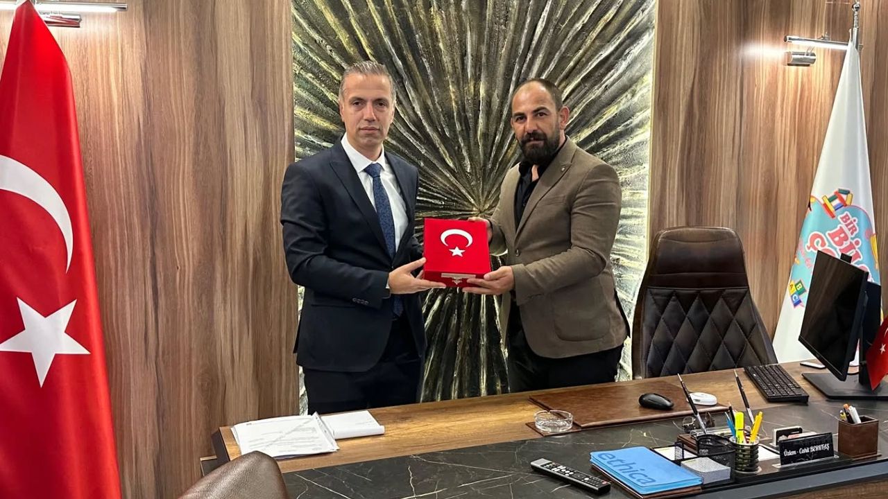 Kırşehir’de Ülkü Ocakları’ndan Oyun Evi ve Atölyeye Destek