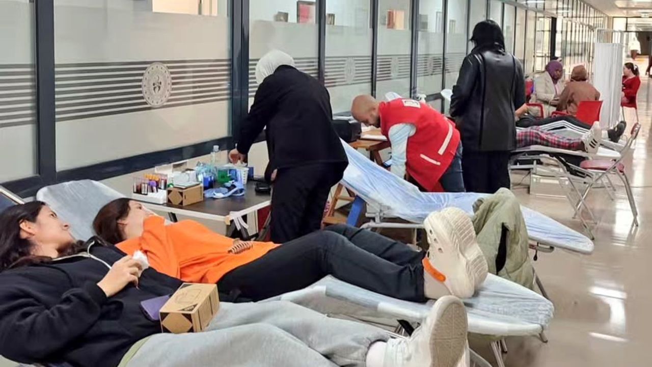 Fatma Bacı Yurdu’ndan Anlamlı K*n Bağışı!