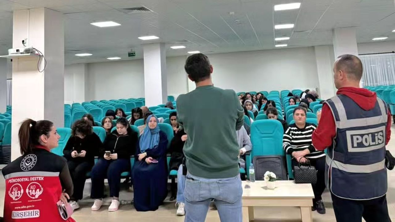 Kırşehir Emniyeti’nden KADES Eğitimi!