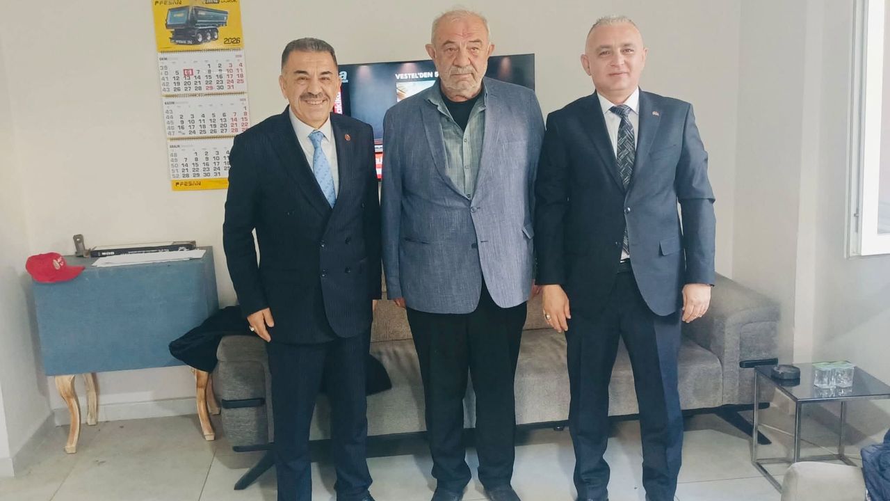 MHP Kırşehir İl Başkanı Deniz, Neşet Yavuz'u Ziyaret Etti
