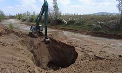 Eş zamanlı 15 obruk oluştu