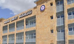 Kırşehir polisleri, okulları ziyaret etti