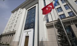 AK Parti, teşkilatlarına "insan hakları" alanındaki çalışmalarını anlatacak