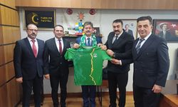 Kırşehir Futbol Spor Kulübü, Vekil Erkan’ı  makamında ziyaret etti