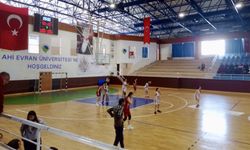 Kırşehir'de basketbol gençler grup müsabakaları başladı