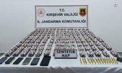 Kırşehir'de otomobilde 8 bin 330 sentetik hap ele geçirildi