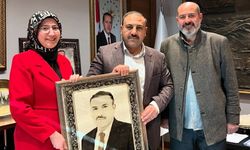 Başkan Hakanoğlu, Mehmet Doğan ve Kızı Betül Doğan’ı ağırladı