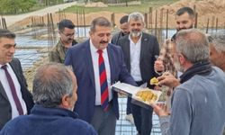 1 Mayıs’ta Emekçilere Tatlı Sürprizi: İŞKUR, SGK ve MÜSİAD’dan Anlamlı Ziyaret
