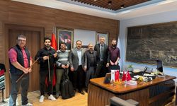 Başkan Hakanoğlu’ndan öğretmenler korosuna destek