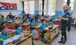 Kırşehir'de ilkokul öğrencilerine trafik ve güvenlik eğitimi verildi