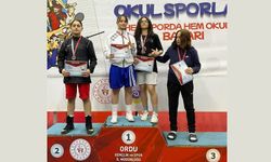 Boksta madalyaları toplayan öğrenciler Kırşehir’in gururu oldu