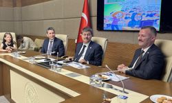 Kırşehirli minik kız öğrenciler  TBMM’de !