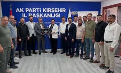 Başkan Aslan ve GENÇ MÜSİAD heyetinden AK Parti’ye tebrik