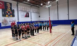 Kırşehir’de Gençlik Haftası Coşkusu Voleybol Turnuvasıyla Başladı