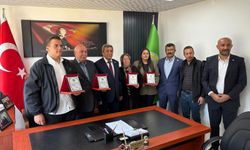 “Toprağa alın teriyle hayat veren çiftçilerimizin günü kutlu olsun”