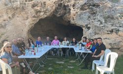 OkuYorum’dan “Kan ve Gül” Kritiği