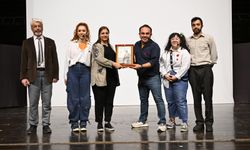 ODUNPAZARI BELEDİYESİ ŞEHİR TİYATROSU OYUNU BEĞENİ TOPLADI