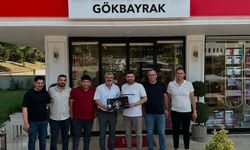 MÜSİAD Kırşehir'den Üye Ziyareti: Gökbayrak Eczanesi’ne Nezaket Ziyareti
