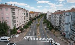 Kırşehir Belediyesi’nden Asfalt Çizgi Yenileme Çalışması