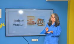 Bilim İletişimi Ofisinden Huzurevinde Dijital Okuryazarlık Eğitimi