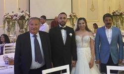 Vali Demiryürek, genç çiftin düğün merasimine katıldı