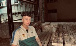 Kırşehir’de 18 Yaşındaki Genç Bıçaklanarak Öldürüldü