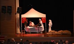“Zaferin Kahramanları” Çocuk Oyunu Minik Seyircilerden Tam Not Aldı