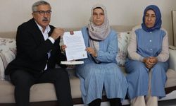 AK Partili Yayman, Hatay’da şehit ailesini CB Erdoğan ile konuşturdu