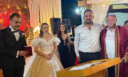 Başkan Ali Şahin Nikâh Törenlerinde Gençlerin Yanında