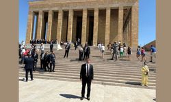Hüdai Pakel: “Atamızın Huzurundayız”