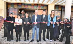 Elif Erva Akalın’dan “Renklerin Sesi” Sergisi