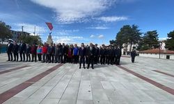 Başkan Hasan Hakanoğlu Çelenk Sunma Törenine Katıldı