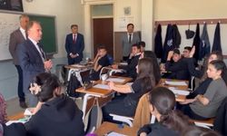 Müdür Gülşen, Fen Lisesi Öğrencileri ile Bir Araya Geldi