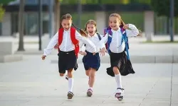 Okul Kıyafeti Uygulamasına Öğretmen ve Velilerden Tam Not