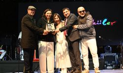 Cumhuriyet Konseri’nde Kardeş Türküler Sahne Aldı