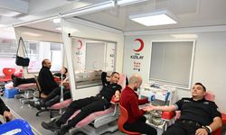 Kırşehir'de polisler kan bağışında bulundu