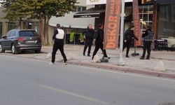 Tabancayla in*tihar girişiminde bulunan kadını polis son anda engelledi