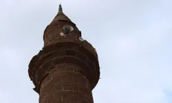 5 Yıldır Tadilat Bekleyen Minare, Vatandaşların Tepkisini Artırıyor