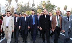 Dünya Asrın İnşasına şaştı kaldı