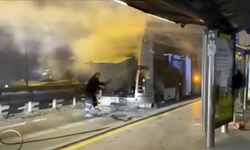 Eyüpsultan'da metrobüste çıkan yangın söndürüldü