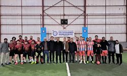 Sağlık çalışanları halı sahada buluştu