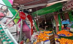 İmdat freni boşalan öğrenci otobüsü manava daldı...