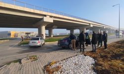 Dur levhasına uymadı, kavşakta kaza: 1 yaralı