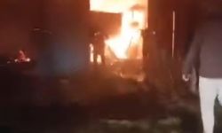 Garajda çıkan yangında traktör kullanılamaz hale geldi