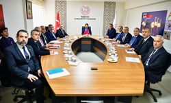 Vali Murat Sefa Demiryürek, İl Milli Eğitim ve Nüfus Müdürlüğünü ziyaret etti